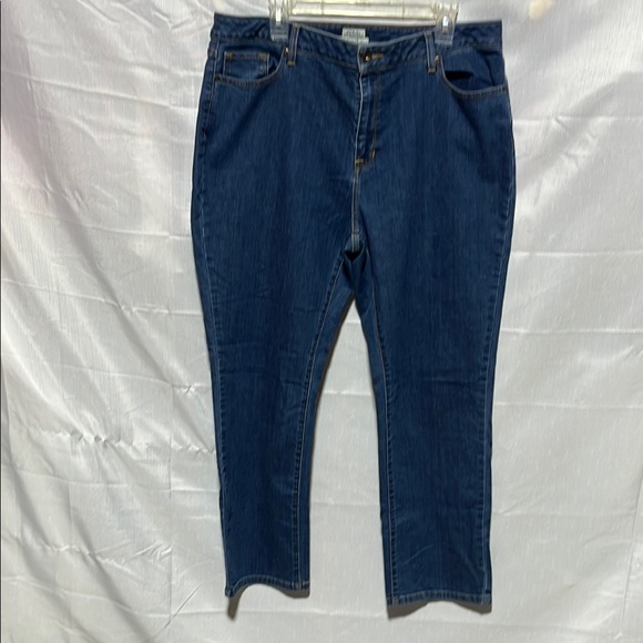 L.L. Bean Classic Fit Woman’s Jeans - Picture 1 of 8